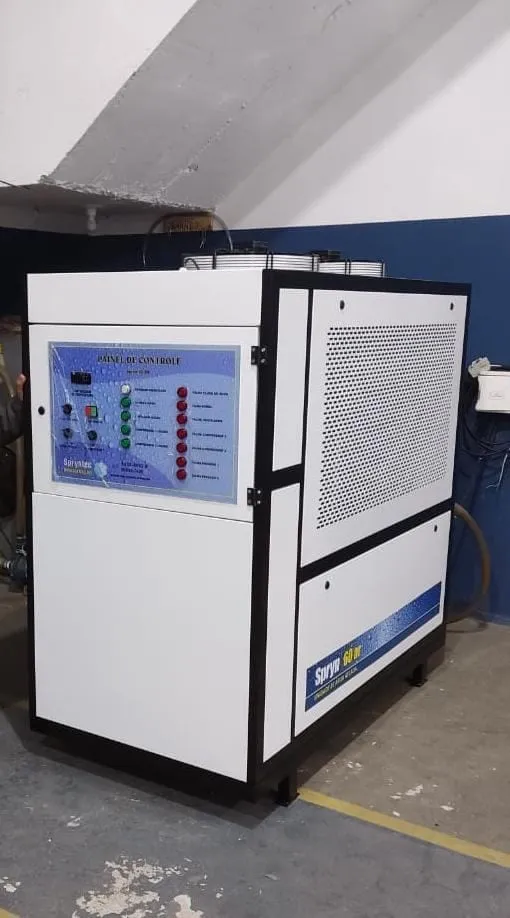 Spryn 60 — chiller industrial de 60.000 kcal/h fabricado pela Spryntec em Guarulhos