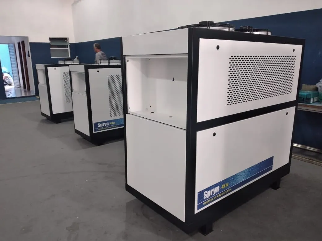Chillers Spryn prontos pra teste de performance antes da expedição